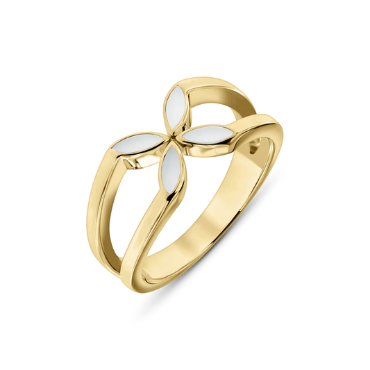 Bague en or jaune avec motif floral, ornée de résine de lait maternel en forme de pétales.
