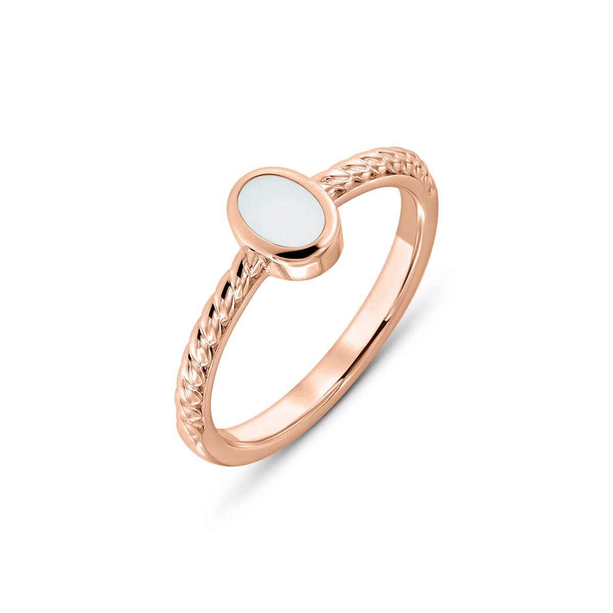 Bague Ilse en or rose à anneau torsadé, pierre ovale de lait maternel dans un serti lisse