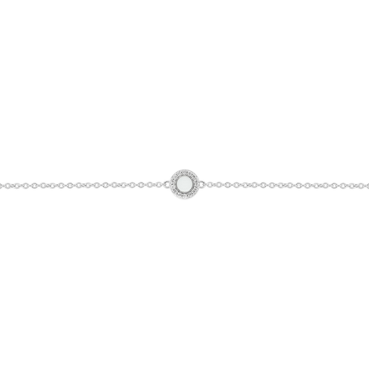 Bracelet en argent 925 avec un charm central en résine contenant du lait maternel, chaîne délicate et finition brillante.