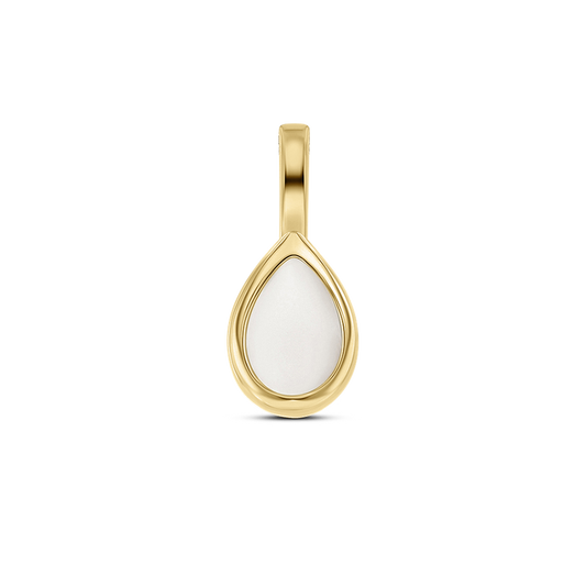 Pendentif en or jaune en forme de goutte, avec une surface en résine contenant du lait maternel.